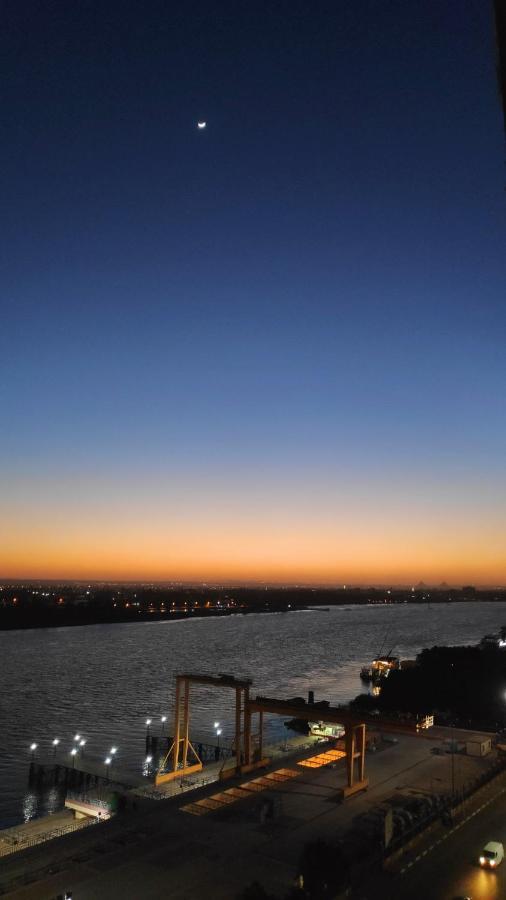 Nile Pyramidal View Apartment Le Caire Extérieur photo