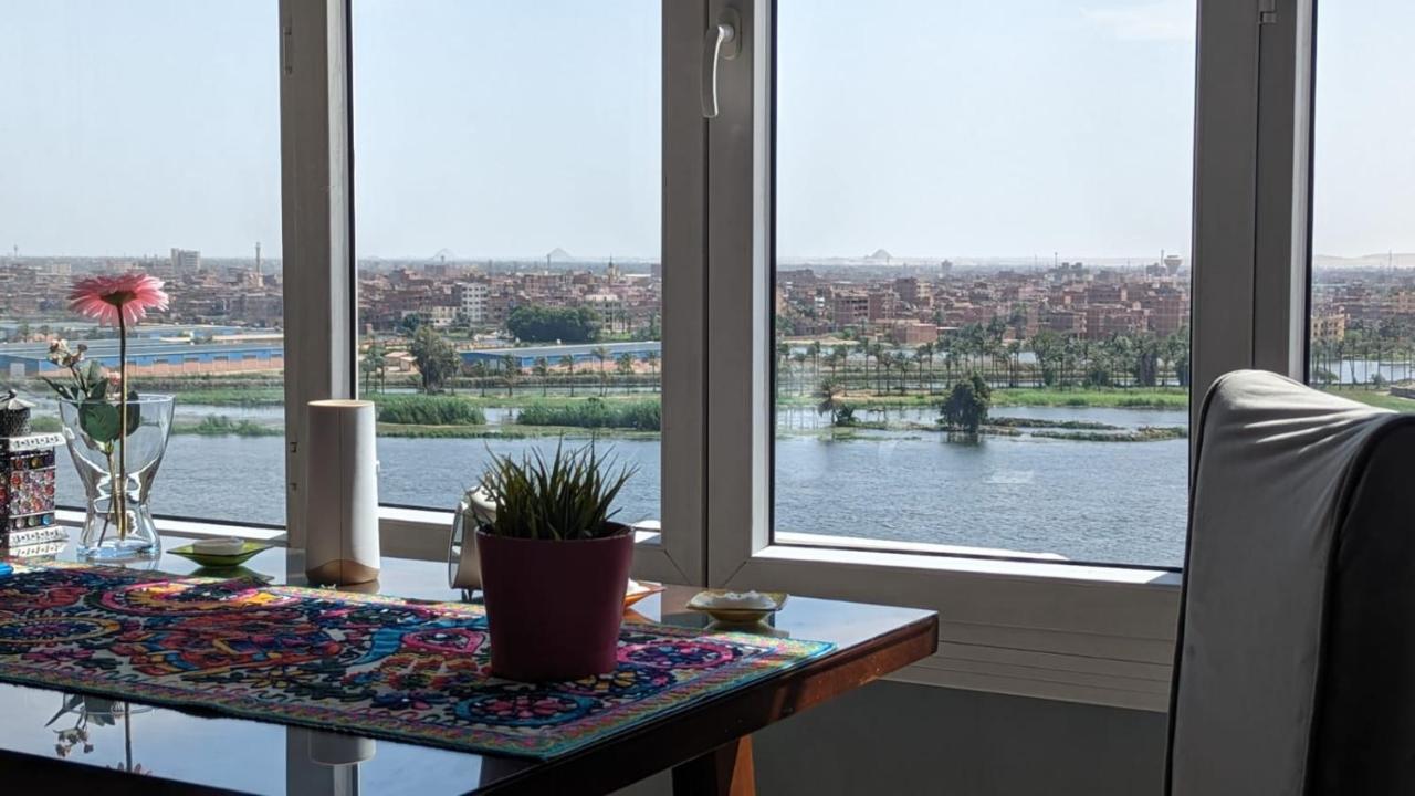 Nile Pyramidal View Apartment Le Caire Extérieur photo